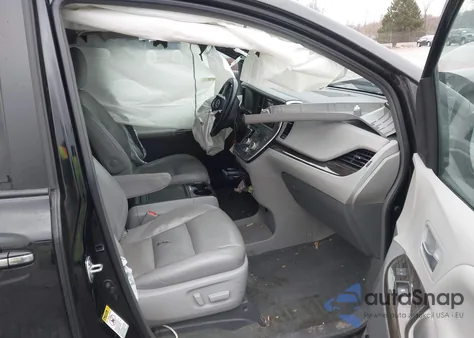 2016 Toyota Sienna Xle 8 Passenger z USA, uszkodzony, nr VIN 5TDYK3DCXGS739631